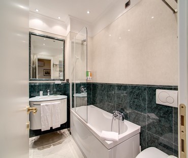 Navona Gallery Suites